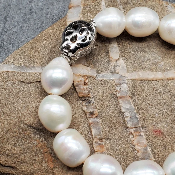 Genuine Freshwater Pearls Bracelet Platinum Pave Diamond Crystals Lion Head